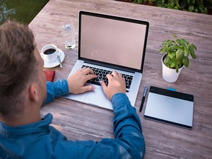A Third Of Former Employees Take Company Information With Them
